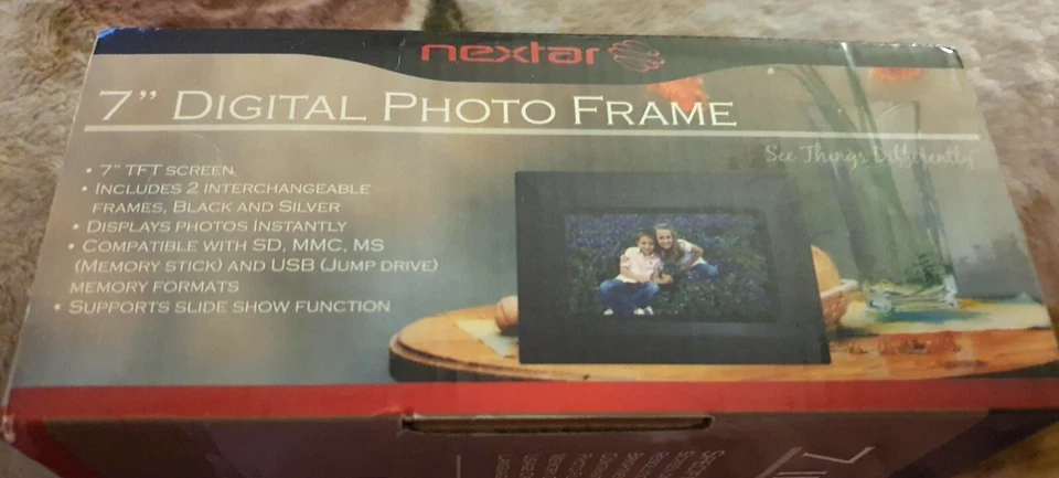 NEXTAR 7-Inch Digital Photo Frame with Slide Show Function Black & Silver Frame - Image 3 of 4