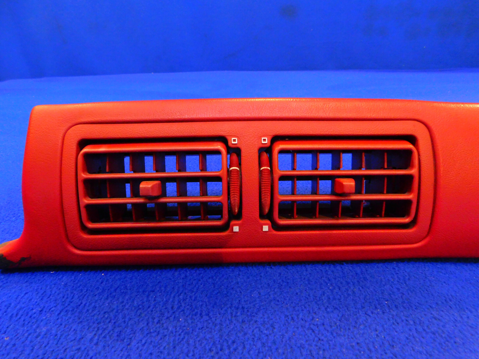 90 91 92 Ford Mustang OEM Red Center Dash Pad Vent Vents Good Used F94