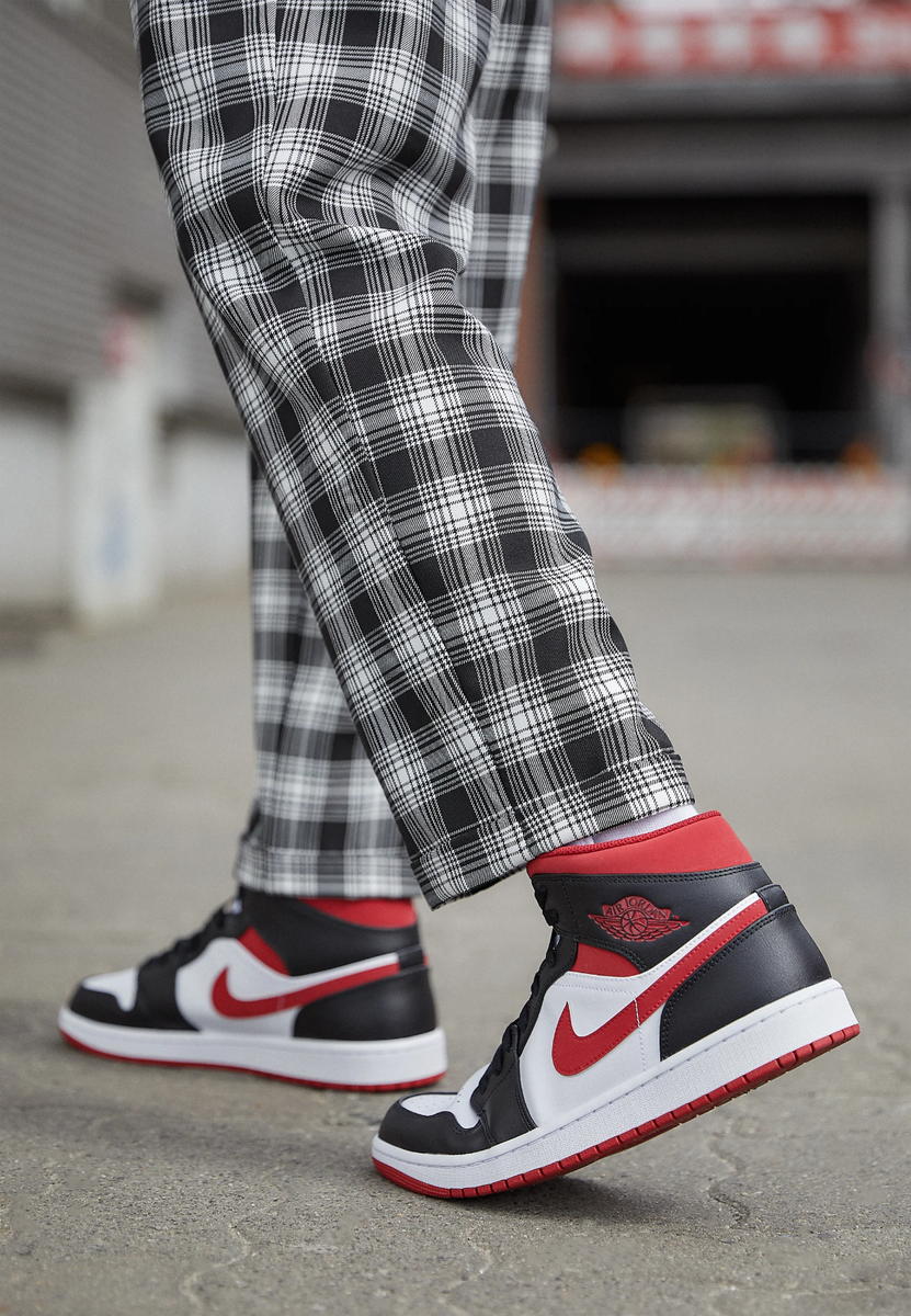 jordan mid white gym red