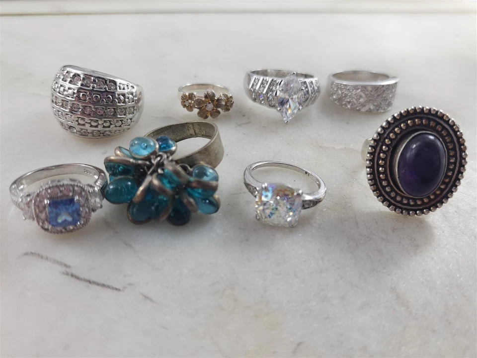 Lote de 8 anillos tono plata azul verde vidrio amatista piedras preciosas brillantes 57 gramos Foto 2 de 4