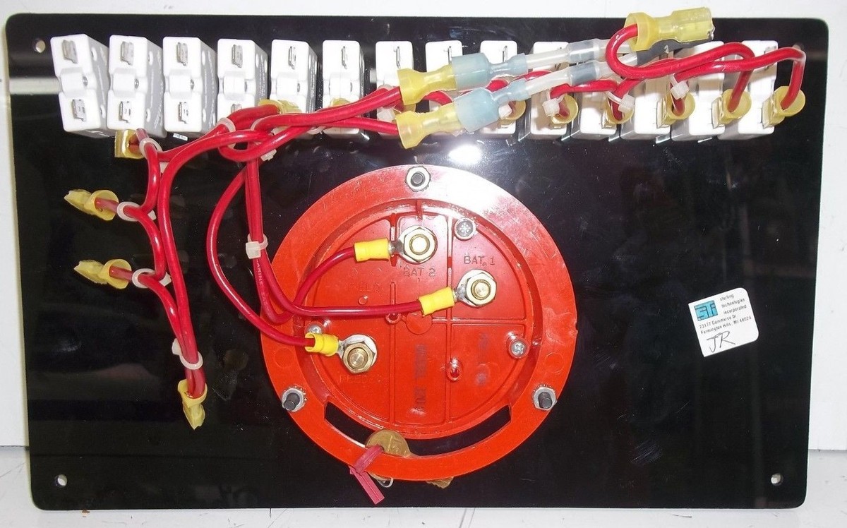 GUEST BATTERY SWITCH W/BREAKERS PANEL | eBay