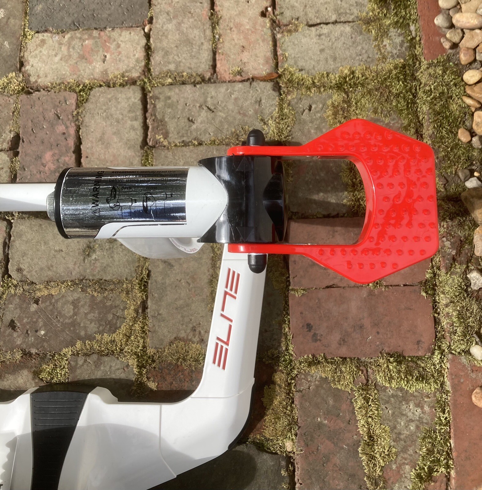 Elite Qubo Rear Wheel Trainer Fluid Resistance Indoor Bike Trainer eBay