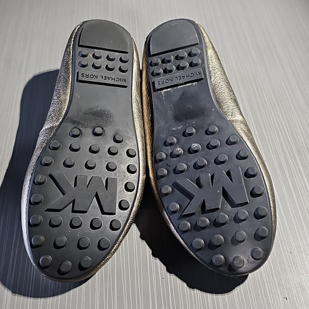 Michael Kors Women's Gold Boat Shoes - Size 6M Great PreOwned Condition thumbnail 7