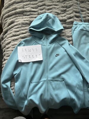 old season nike tech fleece light blue