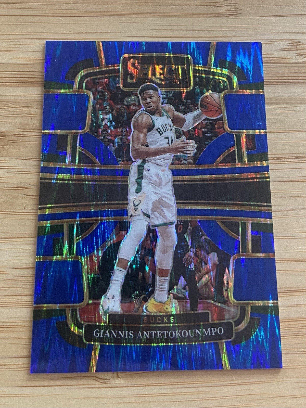 2023-24 Panini Select - Giannis Antetokounmpo #60 Blue Tectonic Prizm /99