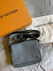 Louis Vuitton Taiga Messenger Bag | eBay