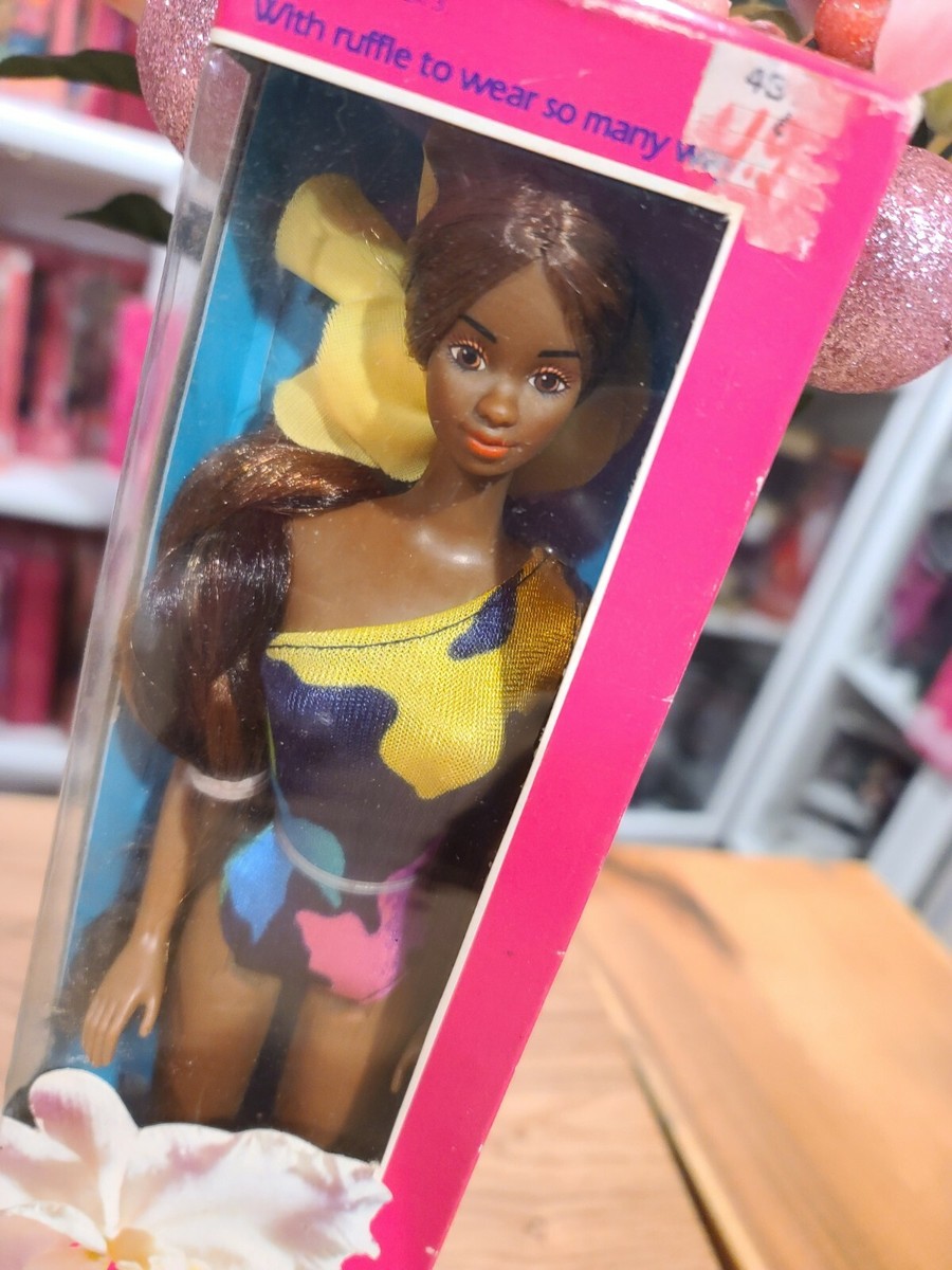 1985年ヴィンテージ Barbieバービー トロピカル　ハワイ　アンティーク NEW! VINTAGE 1985 TROPICAL BARBIE AFRICAN AMERICAN! LONGEST HAIR