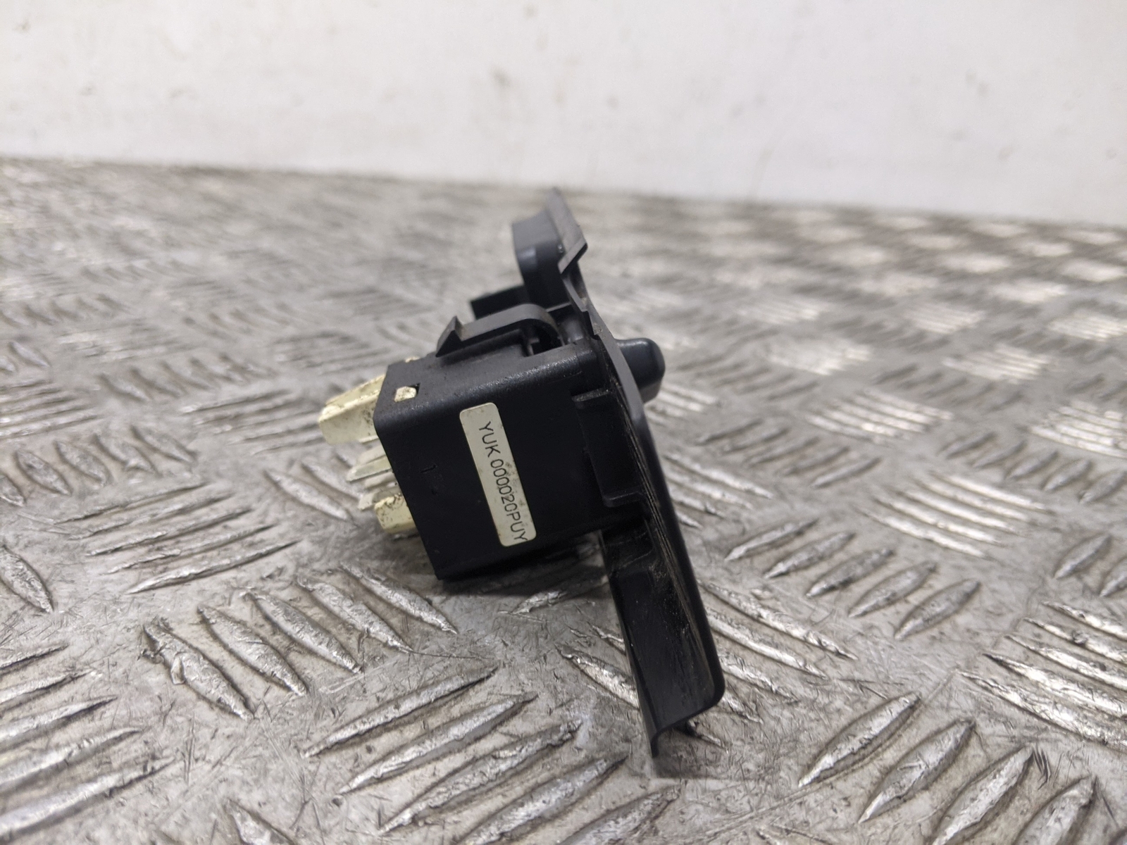 Land Rover Discovery 2 Dash Headlight Switch Assembly YUK000020PUY 