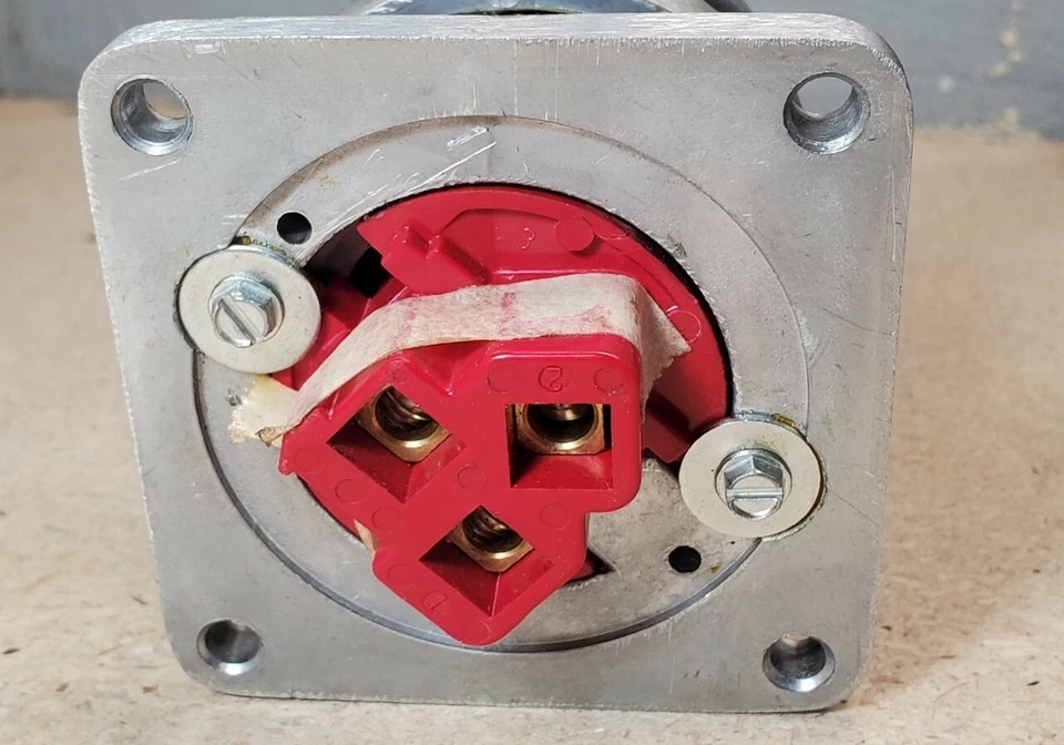 Eaton Crouse-Hinds serie Arktite ARE3312 - receptáculo  Foto 3 de 4