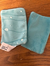 kittens vs gherkins - CRINKLE FIDGET BLANKET IN GREEN