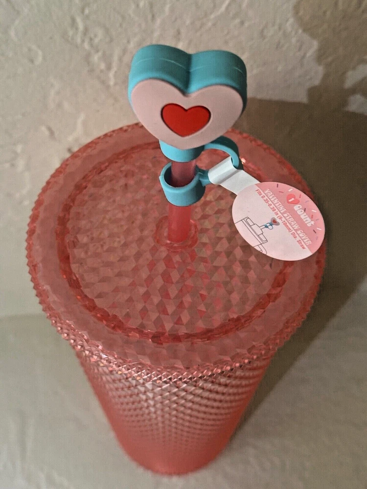 Tumbler PINK w heart straw topper New studded texture 20+oz
