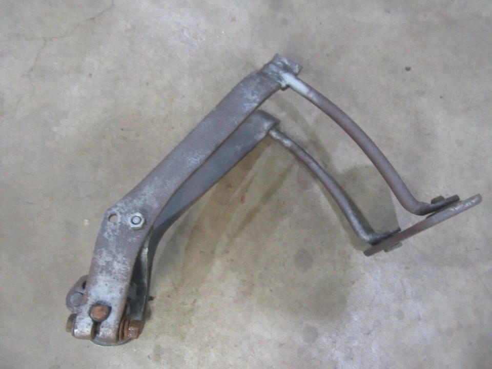 Studebaker Commander 1954 montaje de pedal de freno interior brazo de acoplamiento Foto 4 de 4