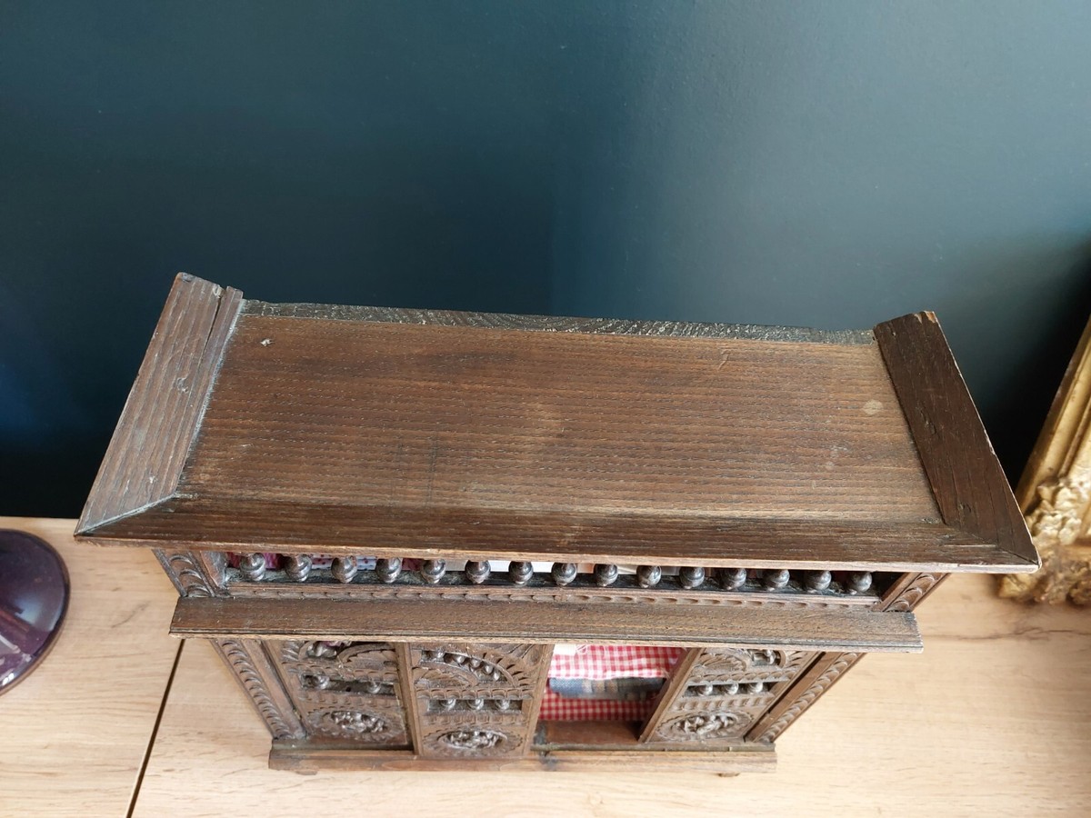 Armoire Bretonne Miniature En Bois Sculpté - Meuble Pour Poupée - France - Vintage