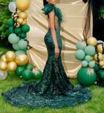 Custom made, Prom dress, size 2, beautiful green , mermaid style