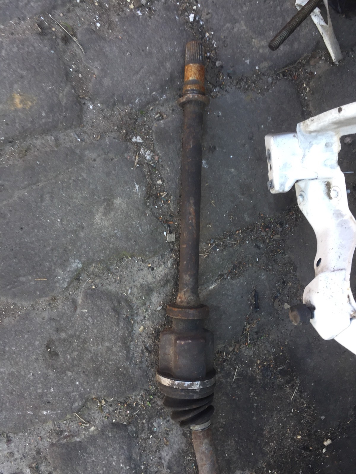 Genuine LDV Maxus 2.5 0509 Complete Drivers Side O/S Drive Shaft Hub