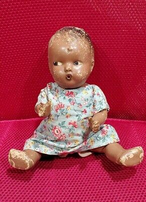 Perceptivo Dime Estación de ferrocarril Rare Antique Jointed Composition Brown Tone Baby Doll Seated 6&#034; VTG  Clothing | eBay
