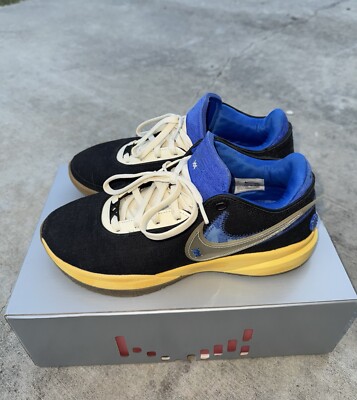 Size 9- Nike Uninterrupted x LeBron 20 Speak Your Truth. Worn Once. It Looks New
