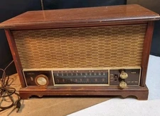 Vintage Zenith S-58040 Mid Century Long Distance AM/FM Tube Radio Tested Works 