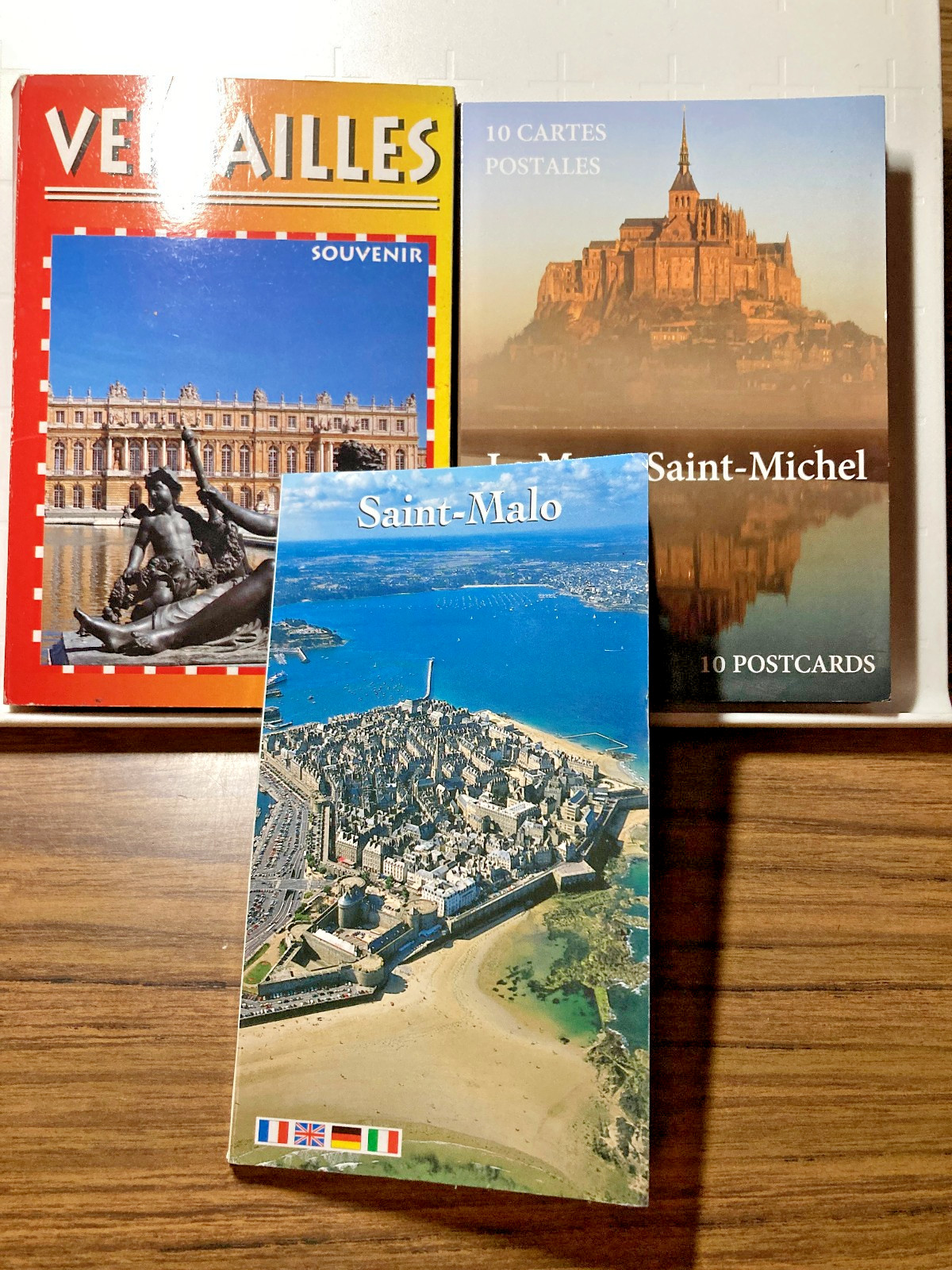 3 Souvenir Turistici Francia Versailles Mont Saint Michel Saint Malo - Stock