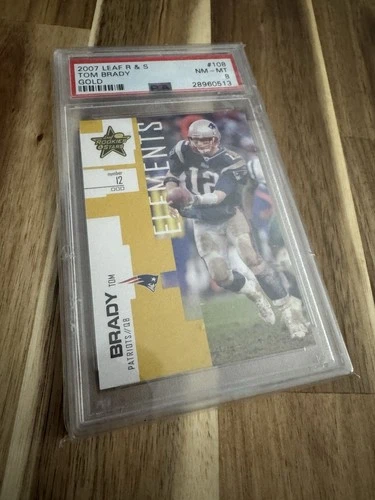 2007 Leaf R&S Tom Brady Gold /349 PSA 8