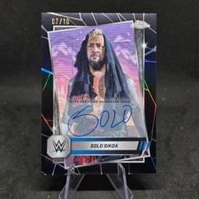 2025 Topps Chrome WWE SOLO SIKOA Black Variation Auto /10 #17