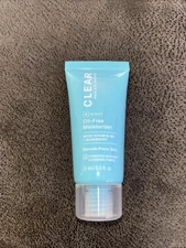 Paula’s Choice Clear Oil Free Moisturizer With Vitamin B3 + Blueberry