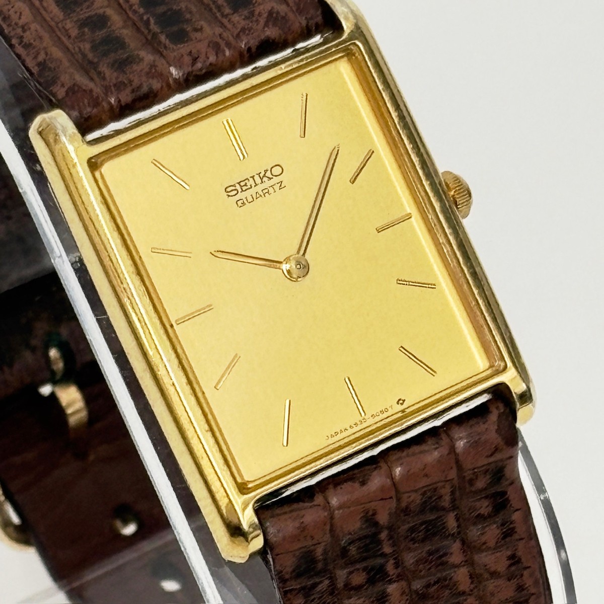 Vintage 1985 Seiko Tank Quartz Watch 25mm Slim Gold Tone Orig 