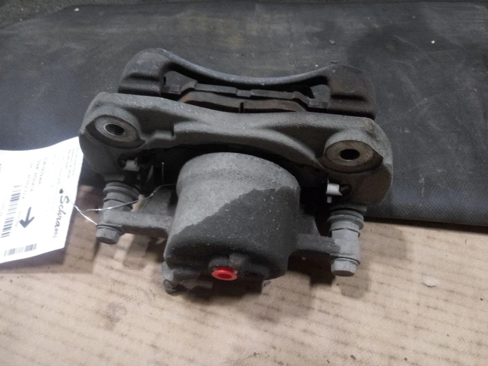 Passenger Right Caliper Front 10.8" Rotor Fits 06-18 RAV4 3066122 - Image 2 of 4