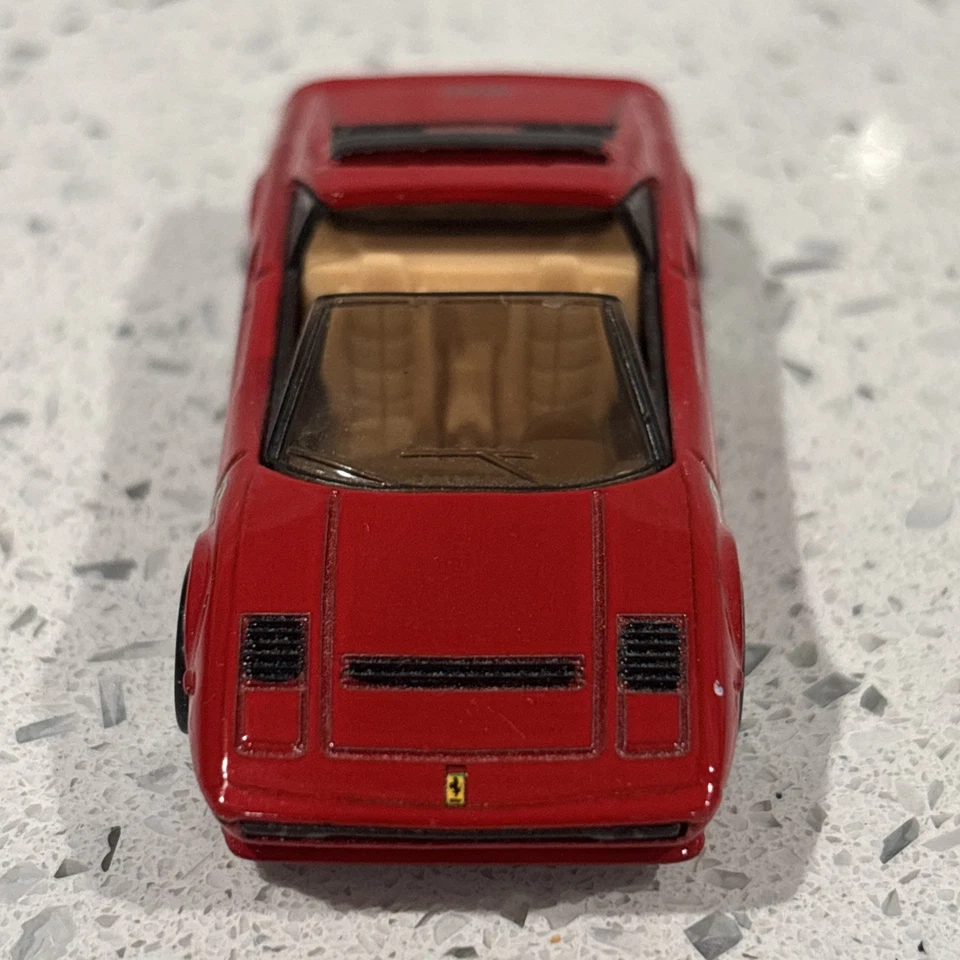 Hot Wheels Retro Entertainment Magnum pi Ferrari 308 GTS QV Red Limited Edition - Image 3 of 4
