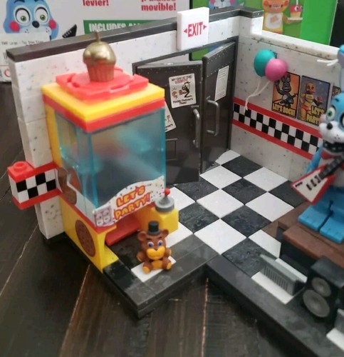 McFarlane Five Nights at Freddy's The Toy Stage 225 piezas ¡Juego de construcción completo! - Imagen 3 de 11
