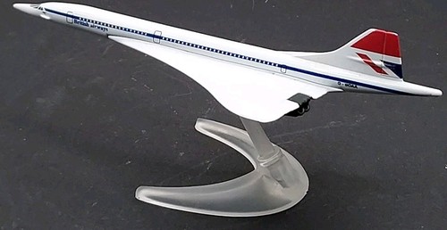 CORGI British Airways Concorde Aircraft Plane G-BOAC on Stand Die-cast - Picture 2 of 7