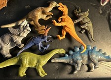 Lot of 7 Plastic Chinasaur Dinosaur Figures China Made