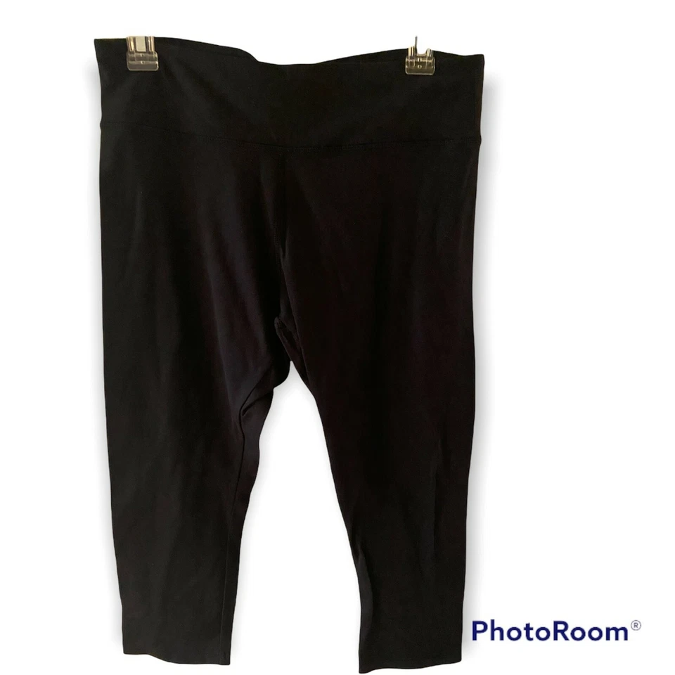 Forever 21 Black Capris Leggings sZ L - Image 4 of 4
