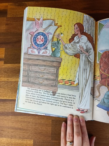 Hans Christian Andersen Illustrated Fairytales HC 2001 - Picture 6 of 9
