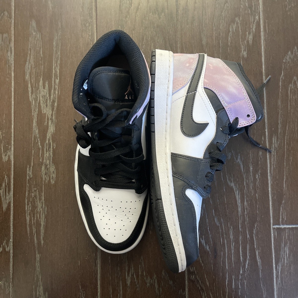 Size 8.5 - Jordan 1 Mid Zen master Black Purple Pink Size 8.5 - Jordan 1 Mid Zen master Black Purple Pink