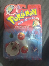 Hasbro 1999 Pokemon Grabber Ball Dewgong #87 ...