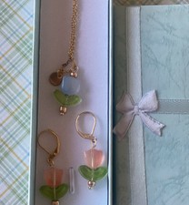 New Spring Tulip Necklace Earrings Bracelet Set Size 16-18 Inch Fast Shipping