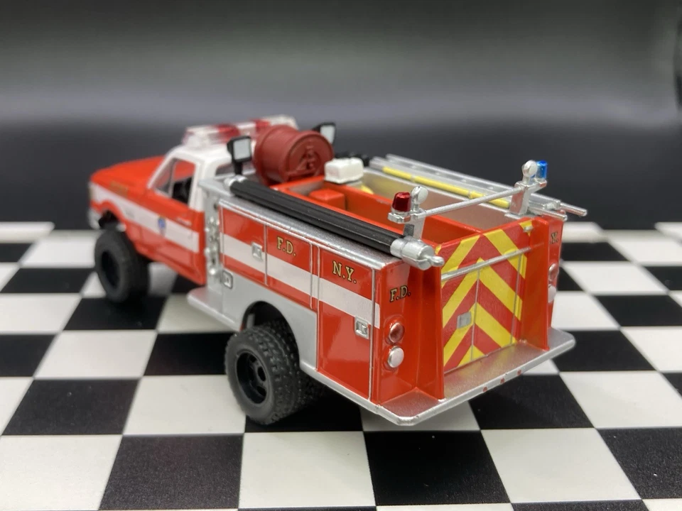 1987 Ford F-350 Mini Pumper FDNY Fire Truck Lifted 4x4 1/64 Diecast Custom - Image 4 of 4