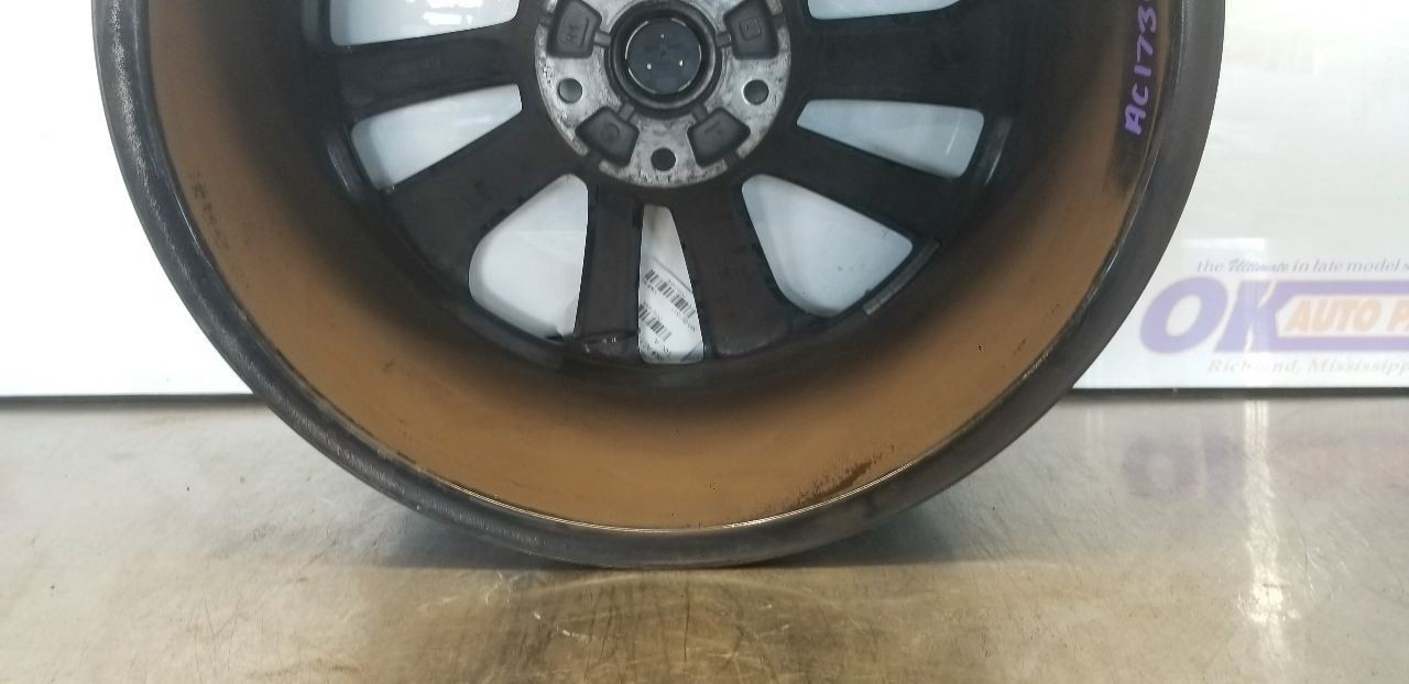 Bentley Bentayga Wheel