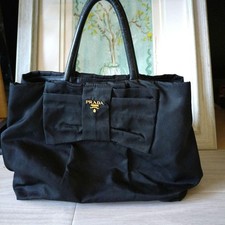 Borsa tote PRADA originale in nylon nera a mano da donna adatta a nastro tagl...