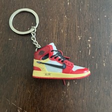Mini Sneaker Keychain Nike Jordan 1 Retro High Off-White Chicago