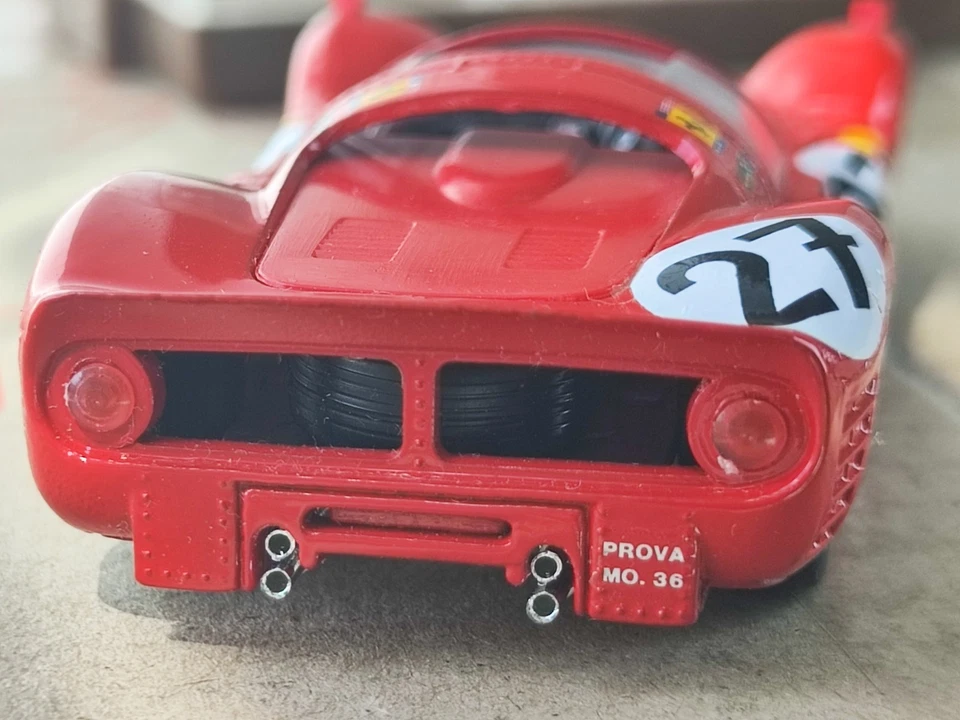Auto d'epoca retrò FERRARI 330 P3 LE MANS 1966, Brumm, Italia, piccolo modell... - Immagine 4 di 4