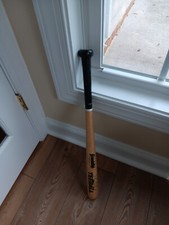 Barry Bonds signiture tball bat