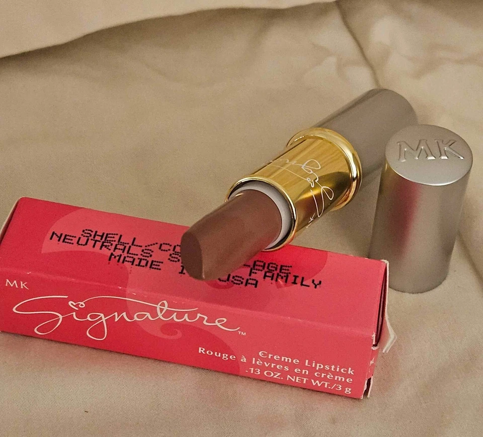 Lápiz labial Mary Kay MK Signature colores surtidos Foto 3 de 4