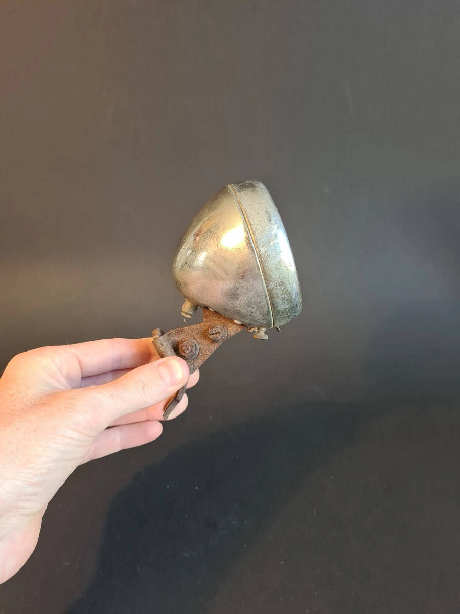 ANCIEN PHARE DE VÉLO avec Fixations EUR 22,00 - FR ANCIEN PHARE DE VÉLO avec Fixations EUR 22,00 - FR