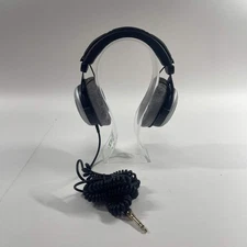 Beyerdynamic DT 880 Pro Wired Over-Ear Monitoring Headphones Black 490970