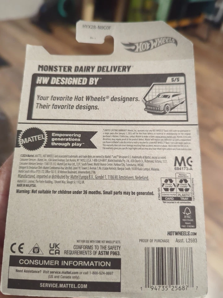 Monster Dairy Delivery HW beige Hot Wheels 2025 diseñado por #133 Foto 2 de 2