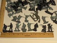 Lot of 63 Civil War Army Toy Plastic Soldiers Horse Union Confederate Army