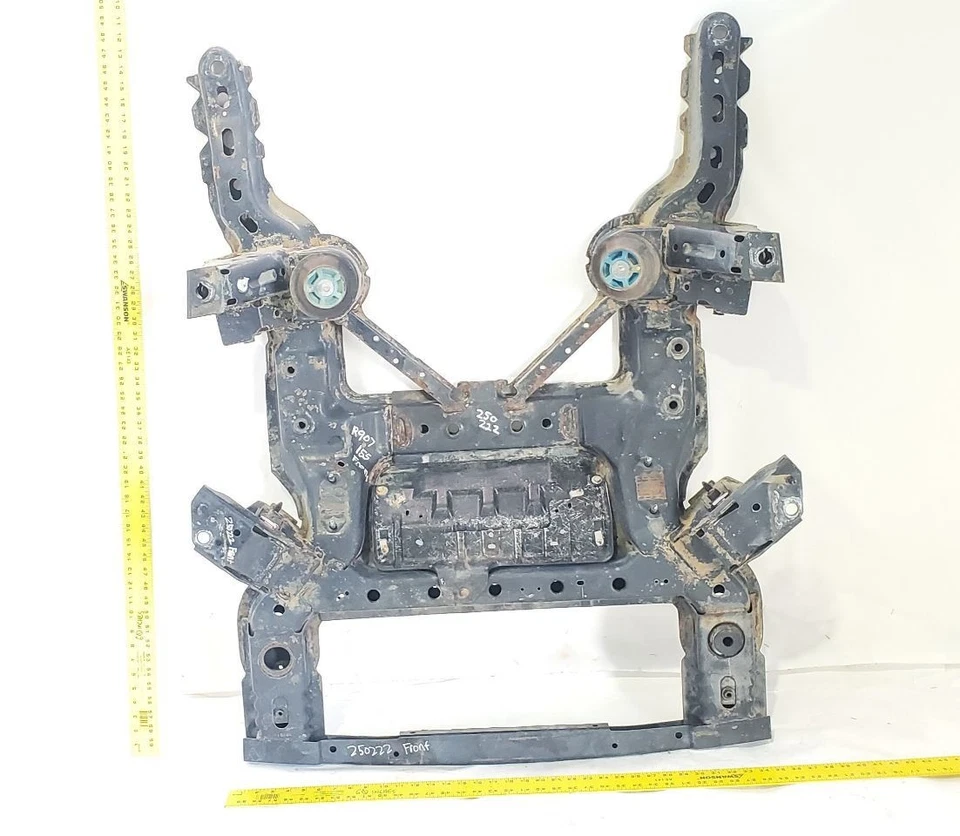 Chevrolet Caprice 2015 2016 OEM suspensión delantera marco K travesaño Foto 2 de 4