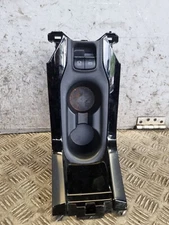 TOYOTA COROLLA CUP HOLDER  CENTER CONSOLE 55620-02540 2020 HYBRID COROLLA